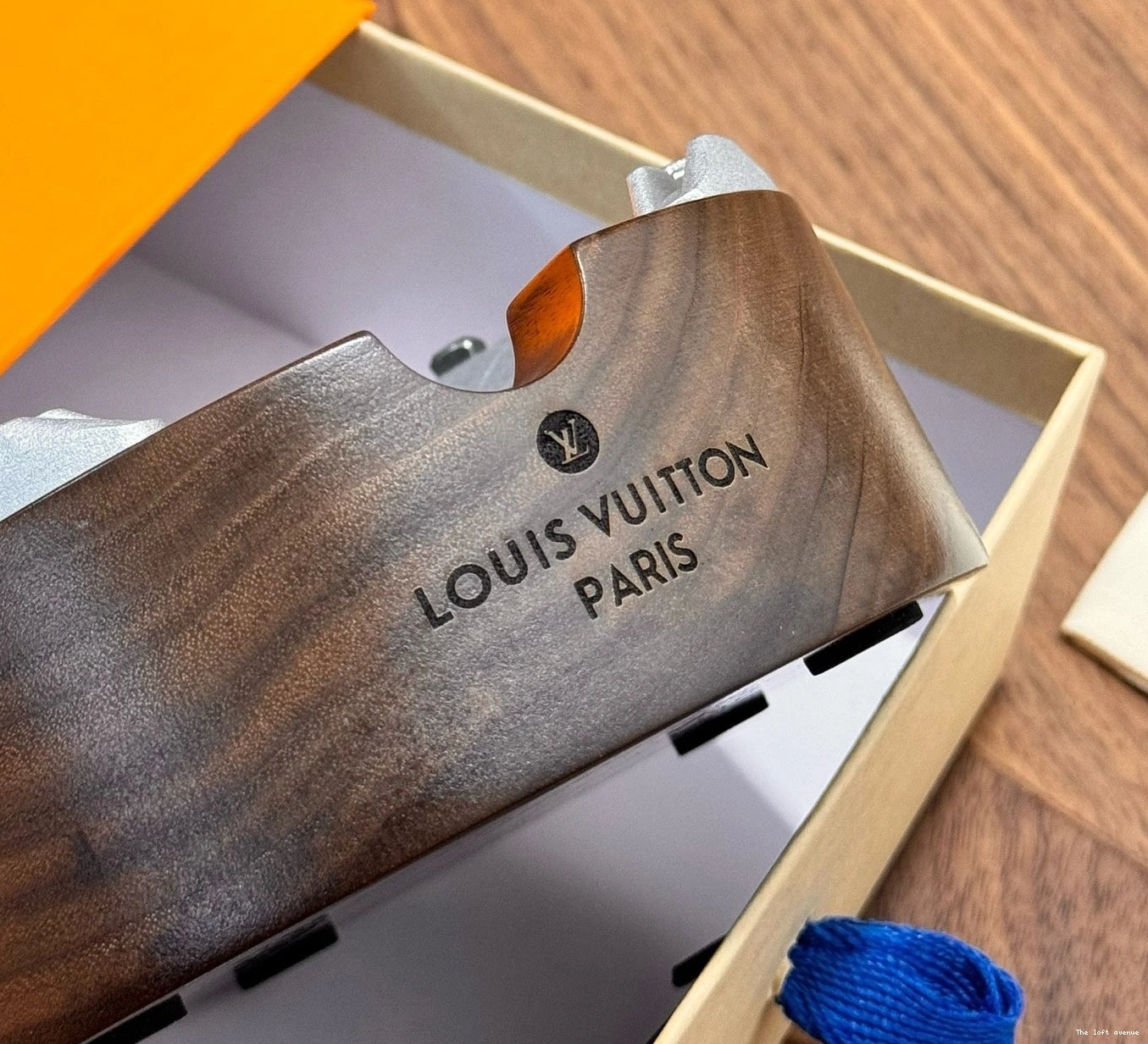 LV CUSTOM ASHTRAY HORSESHOE 0731